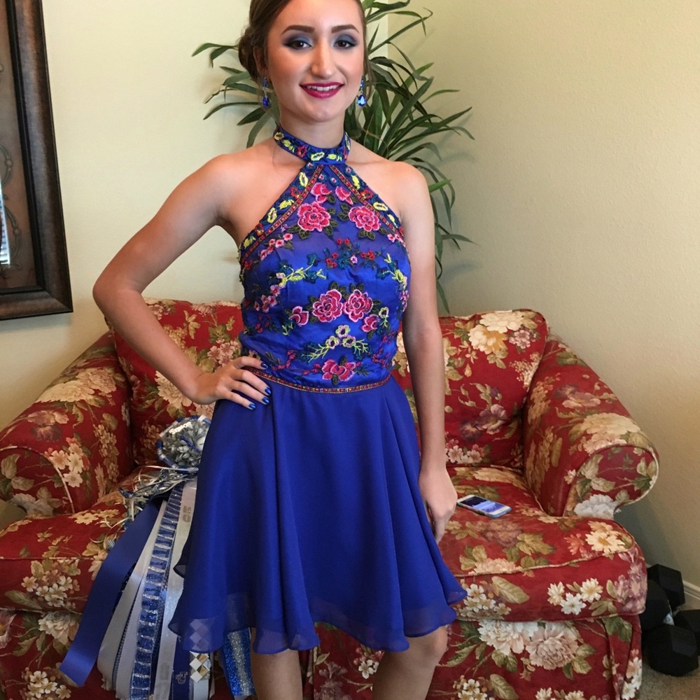 Beautiful blue embroidered hoco dress